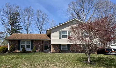 249 Circle Dr, Morehead, KY 40351