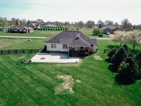 75 Dorton Dr, Lancaster, KY 40444 photo 9