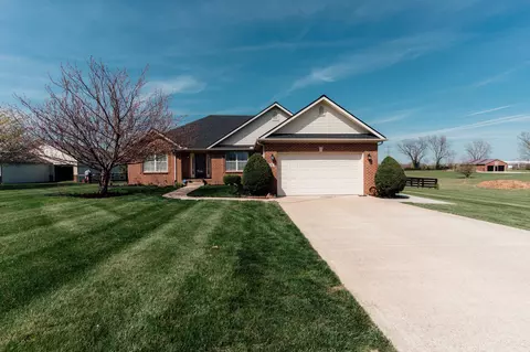 75 Dorton Dr, Lancaster, KY 40444 photo 12