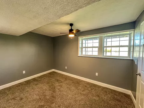 Bedroom - 170 Hickory Hill Dr, Corbin, KY 40701 photo 7 of 7