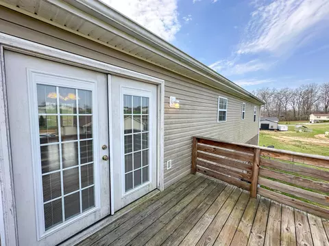 Exterior - 170 Hickory Hill Dr, Corbin, KY 40701 photo 3 of 3