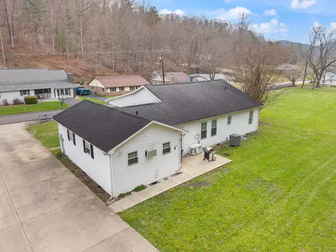 View/Area - 703 Knapp Ave, Morehead, KY 40351 photo 2 of 17