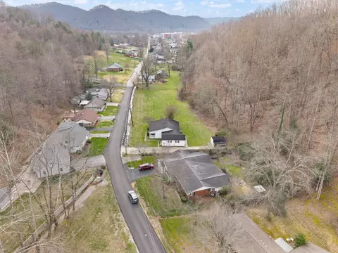 View/Area - 703 Knapp Ave, Morehead, KY 40351 photo 7 of 17