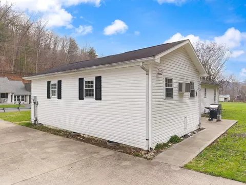 Other - 703 Knapp Ave, Morehead, KY 40351 photo 2 of 11