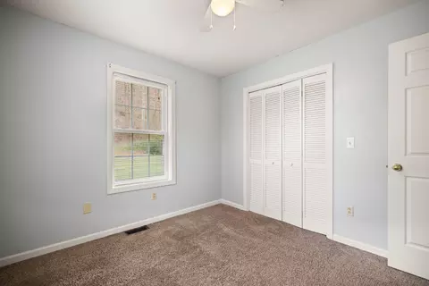 Bedroom - 703 Knapp Ave, Morehead, KY 40351 photo 8 of 9