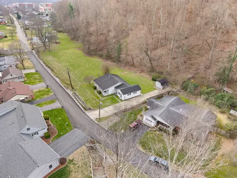 View/Area - 703 Knapp Ave, Morehead, KY 40351 photo 6 of 17