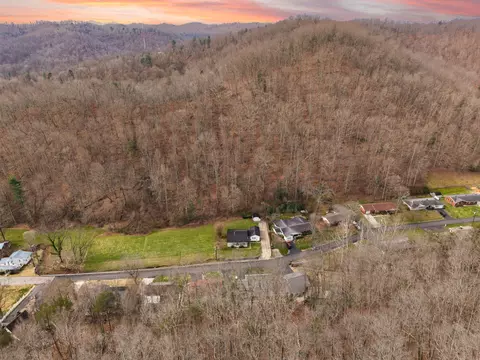View/Area - 703 Knapp Ave, Morehead, KY 40351 photo 11 of 17