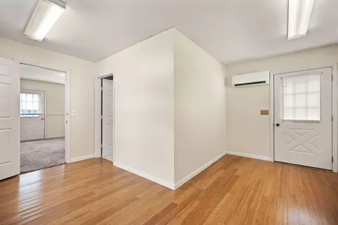 Entry Way - 703 Knapp Ave, Morehead, KY 40351 photo 1 of 4