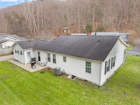 View/Area - 703 Knapp Ave, Morehead, KY 40351 photo 1 of 17