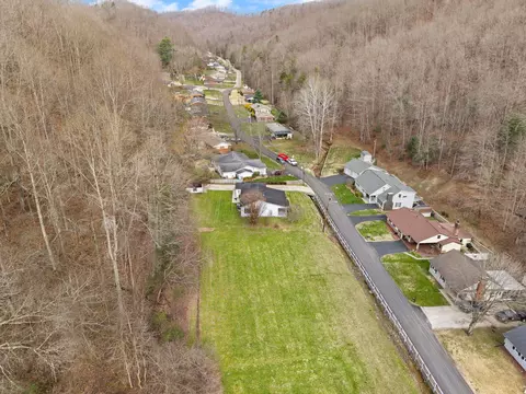View/Area - 703 Knapp Ave, Morehead, KY 40351 photo 8 of 17