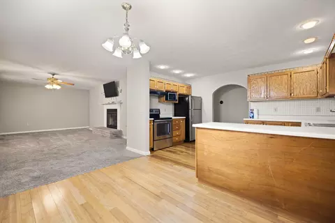 Living - 703 Knapp Ave, Morehead, KY 40351 photo 5 of 6