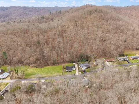 View/Area - 703 Knapp Ave, Morehead, KY 40351 photo 12 of 17