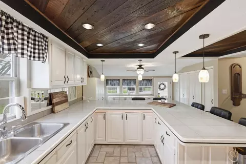1600 Hickory Grove Rd, Lawrenceburg, KY 40342