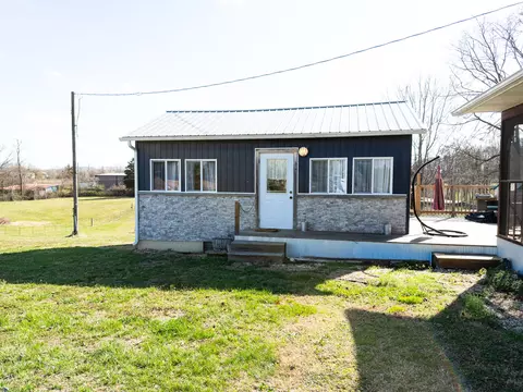 110 Old Bronston School Rd, Bronston, KY 42518