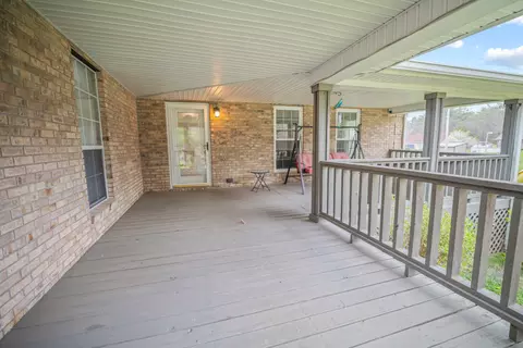 Exterior - 601 Moberly Bend Rd, Corbin, KY 40701 photo 6 of 7