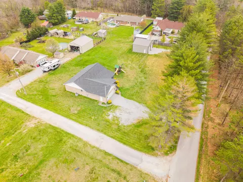 View/Area - 601 Moberly Bend Rd, Corbin, KY 40701 photo 2 of 6