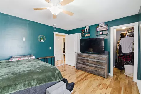 Bedroom - 313 W 8th St, Corbin, KY 40701 photo 3 of 4