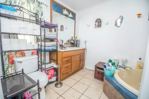 Bath - 706 Abner Fork Rd, Belcher, KY 41513 photo 1 of 3