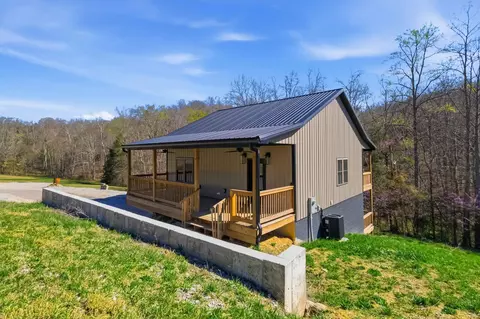 195 Hobart Ln, Nancy, KY 42544