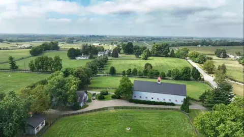 710 Jackstown Rd, Paris, KY 40361