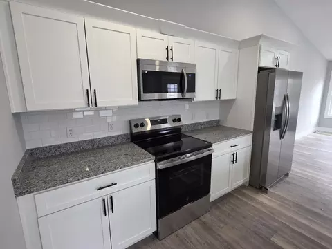 Kitchen - 616 Gordon St, Corbin, KY 40701 photo 1 of 4