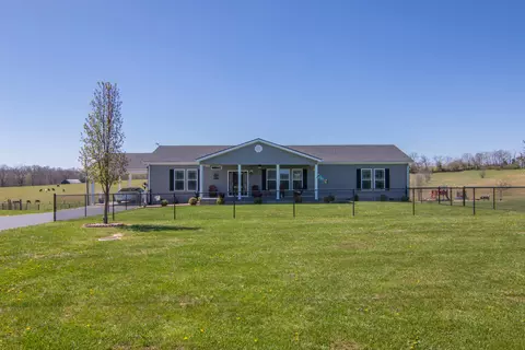 386 Oakland Ln, Harrodsburg, KY 40330