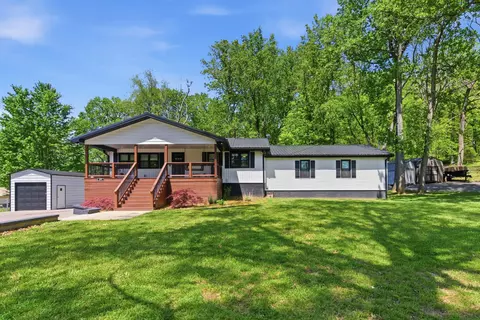 597 Herrington Haven Rd, Lancaster, KY 40444