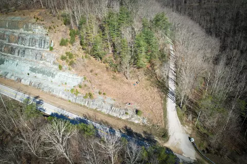 1 Running Ridge Rd, Wellington, KY 40387