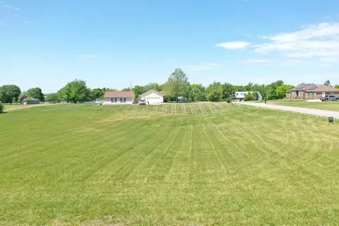 18 Kay Ave, Lancaster, KY 40444