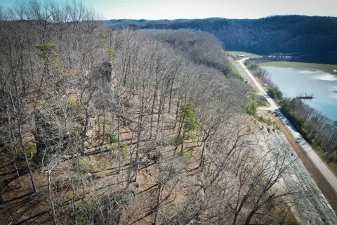 1 Whispering Oaks Rd, Wellington, KY 40387