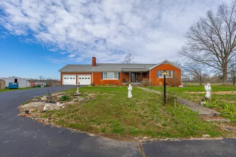 4888 Willailla Rd, Brodhead, KY 40409