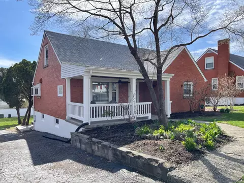 272 Boiling Springs Dr, Lexington, KY 40511