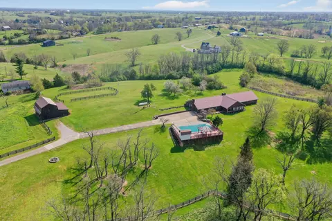 1070 Jacks Creek Rd, Richmond, KY 40475