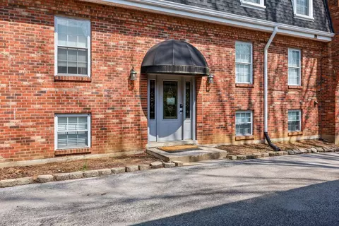333 E 4th St, Frankfort, KY 40601