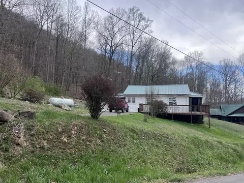20751 State Hwy 190, Frakes, KY 40940
