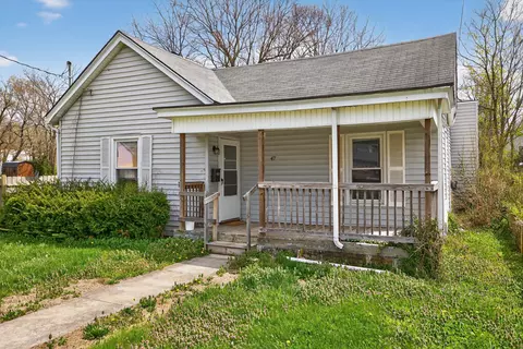 47 Buckner St, Winchester, KY 40391