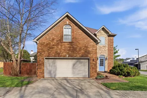 3929 Palomar Cove Ln, Lexington, KY 40513