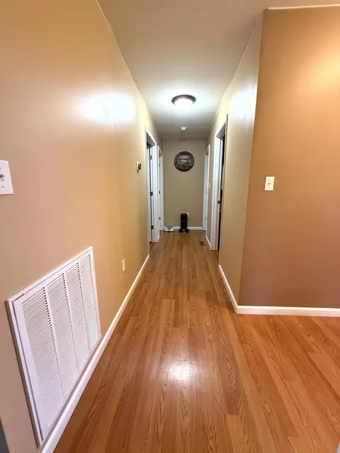 Entry Way - 1716 Liberty Rd, Eubank, KY 42567 photo 2 of 2