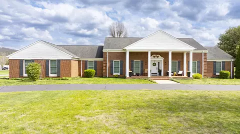 726 N Main St, Monticello, KY 42633