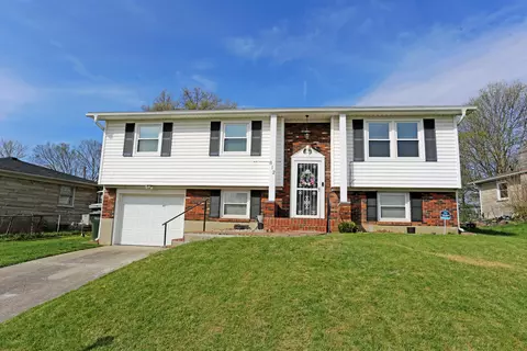 812 Wheatcroft Ct, Lexington, KY 40505