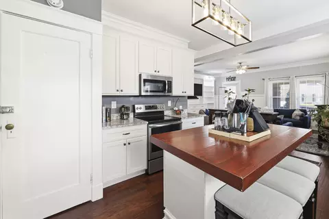 Kitchen - 206 E Grundy Ave, Springfield, KY 40069 photo 1 of 3