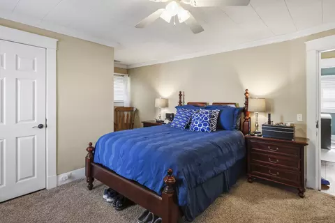Bedroom - 206 E Grundy Ave, Springfield, KY 40069 photo 2 of 5