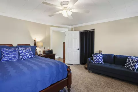 Bedroom - 206 E Grundy Ave, Springfield, KY 40069 photo 3 of 5