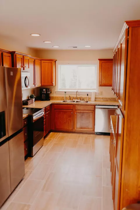 Kitchen - 323 E 3rd St, Frankfort, KY 40601 photo 1 of 3