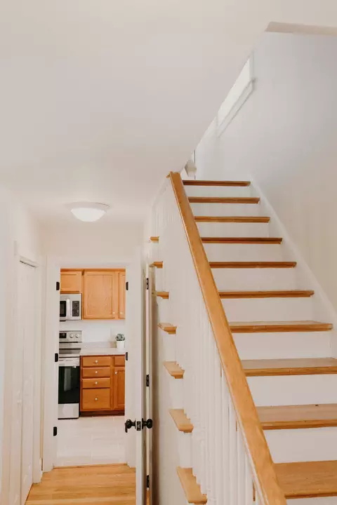 Entry Way - 323 E 3rd St, Frankfort, KY 40601 photo 1 of 5