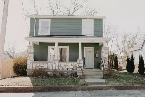 Exterior - 323 E 3rd St, Frankfort, KY 40601 photo 2 of 4