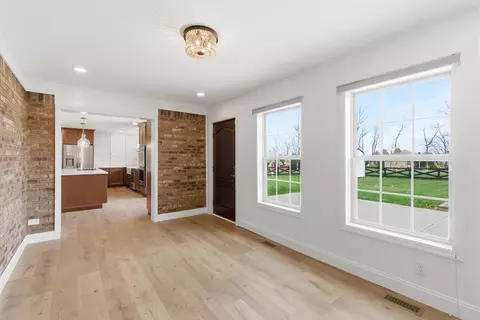 Entry Way - 322 Bocote Dr, Berea, KY 40403 photo 1 of 3