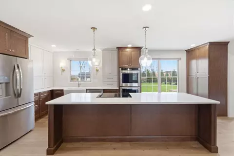 Kitchen - 322 Bocote Dr, Berea, KY 40403 photo 2 of 8