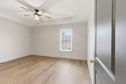 Bedroom - 322 Bocote Dr, Berea, KY 40403 photo 5 of 8