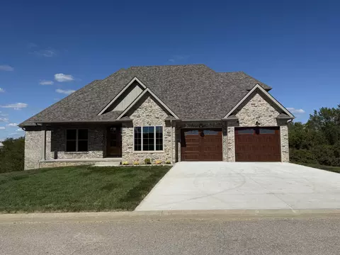 371 Silver Lake Dr, Mount Sterling, KY 40353
